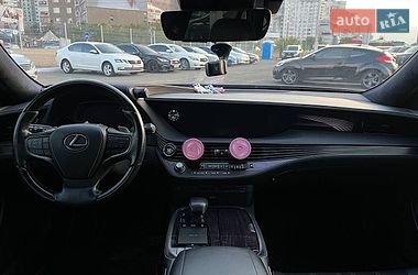 Седан Lexus LS 2018 в Києві