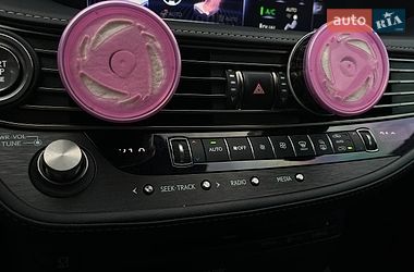 Седан Lexus LS 2018 в Києві