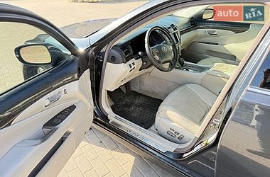 Седан Lexus LS 2007 в Львове