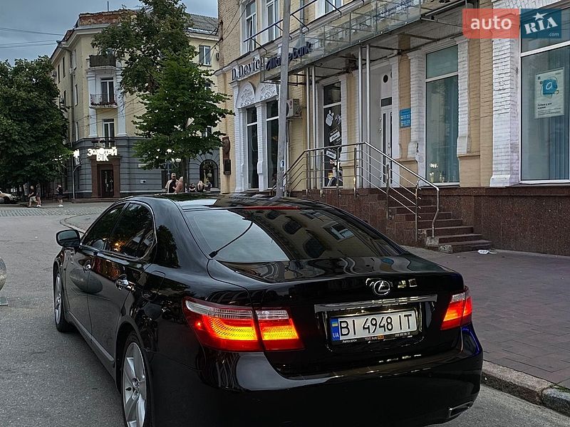 Седан Lexus LS 2007 в Полтаве