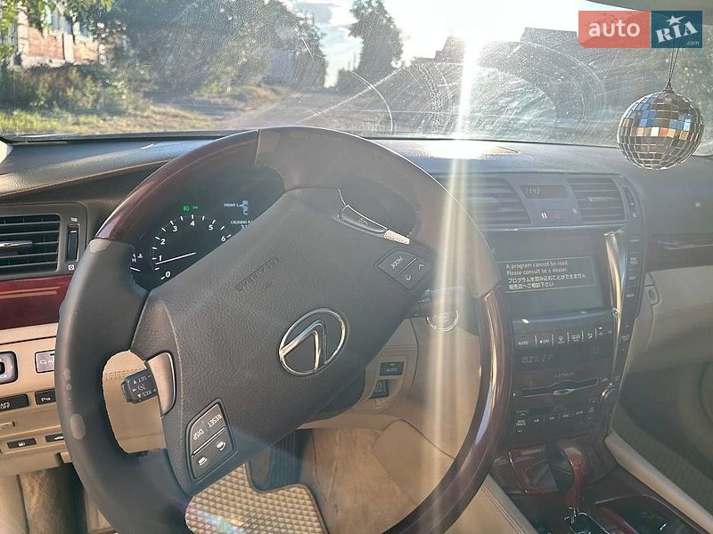 Седан Lexus LS 2007 в Полтаве