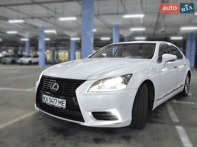 Lexus LS, фото з оголошення