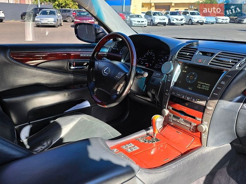 Седан Lexus LS 2007 в Одесі