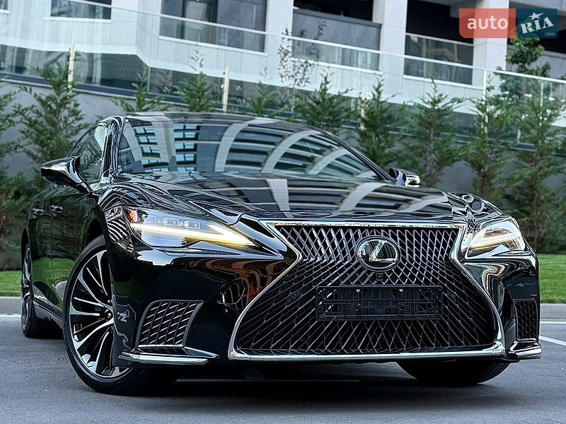 Lexus LS 2023
