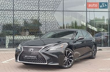 Седан Lexus LS 2017 в Киеве