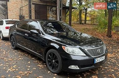 Седан Lexus LS 2007 в Умани