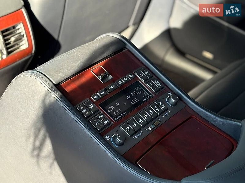 Седан Lexus LS 2008 в Кривому Розі