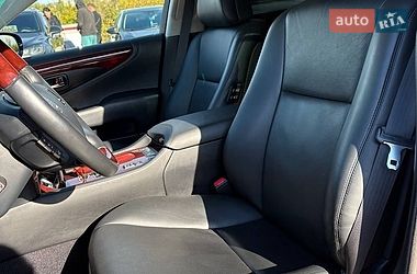 Седан Lexus LS 2008 в Кривому Розі