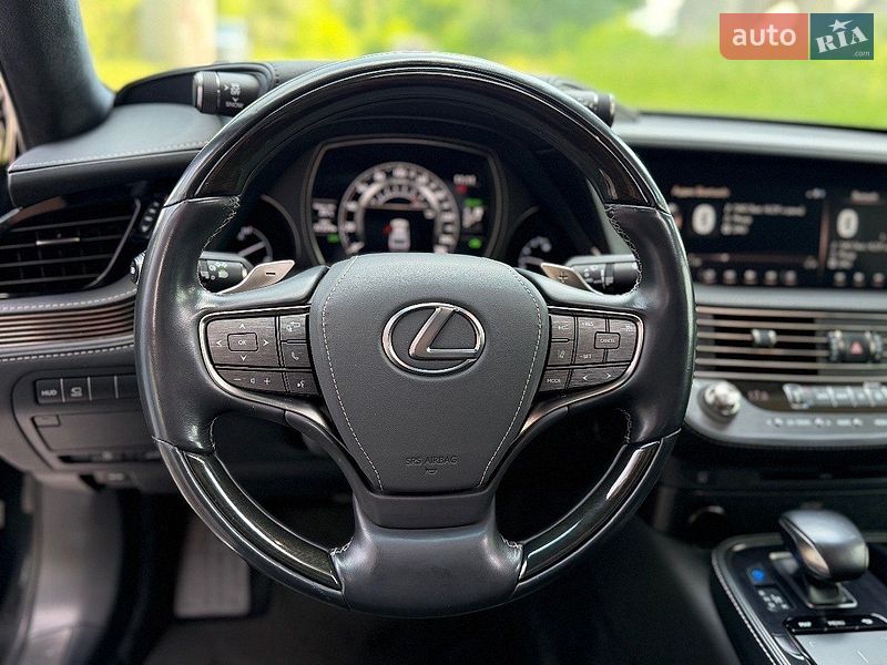 Седан Lexus LS 2018 в Киеве