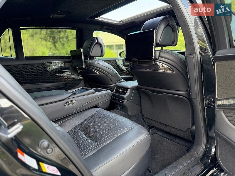 Седан Lexus LS 2018 в Киеве