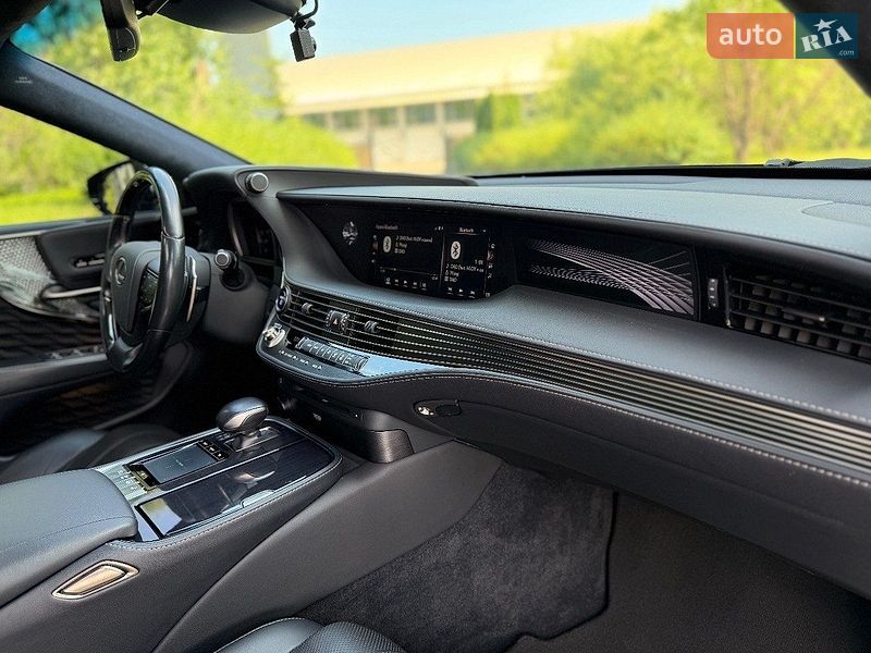 Седан Lexus LS 2018 в Киеве