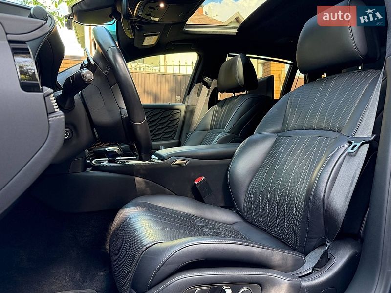 Седан Lexus LS 2018 в Киеве