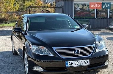 Седан Lexus LS 2008 в Кривому Розі
