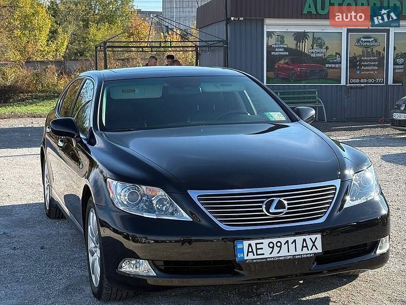 Седан Lexus LS 2008 в Кривому Розі