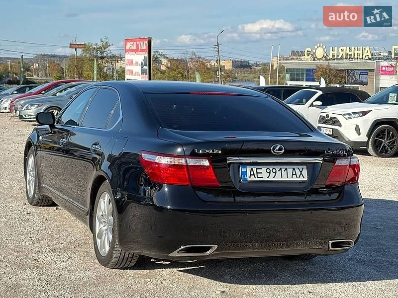 Седан Lexus LS 2008 в Кривому Розі