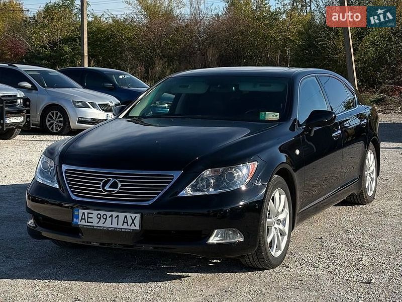 Седан Lexus LS 2008 в Кривому Розі