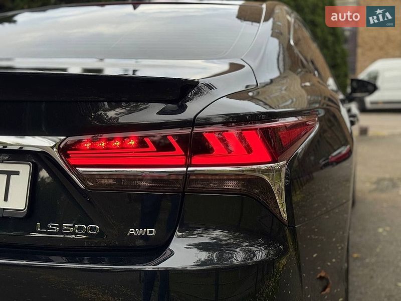 Седан Lexus LS 2018 в Києві
