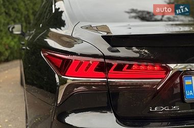 Седан Lexus LS 2018 в Києві