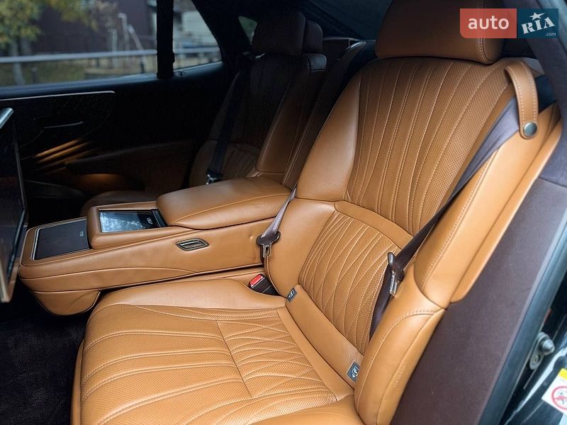Седан Lexus LS 2018 в Києві