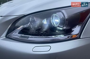 Седан Lexus LS 2013 в Львові