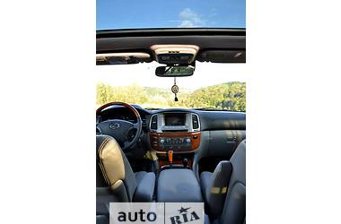 Внедорожник / Кроссовер Lexus LX 2003 в 