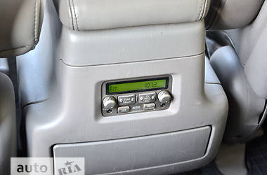 Внедорожник / Кроссовер Lexus LX 2003 в 