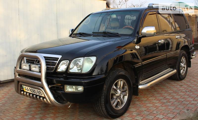 Позашляховик / Кросовер Lexus LX 2003 в 