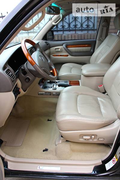 Внедорожник / Кроссовер Lexus LX 2003 в Одессе