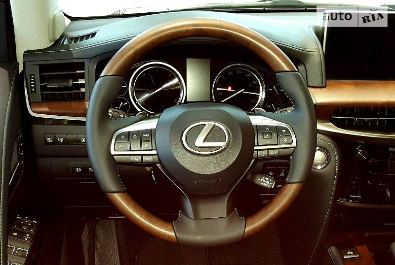 Внедорожник / Кроссовер Lexus LX 2015 в Киеве