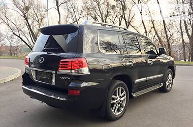 Внедорожник / Кроссовер Lexus LX 2013 в Киеве