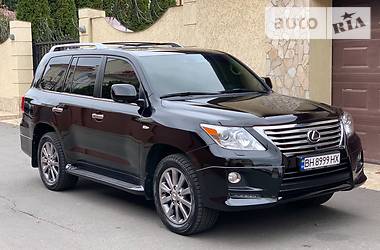 Внедорожник / Кроссовер Lexus LX 2011 в Одессе