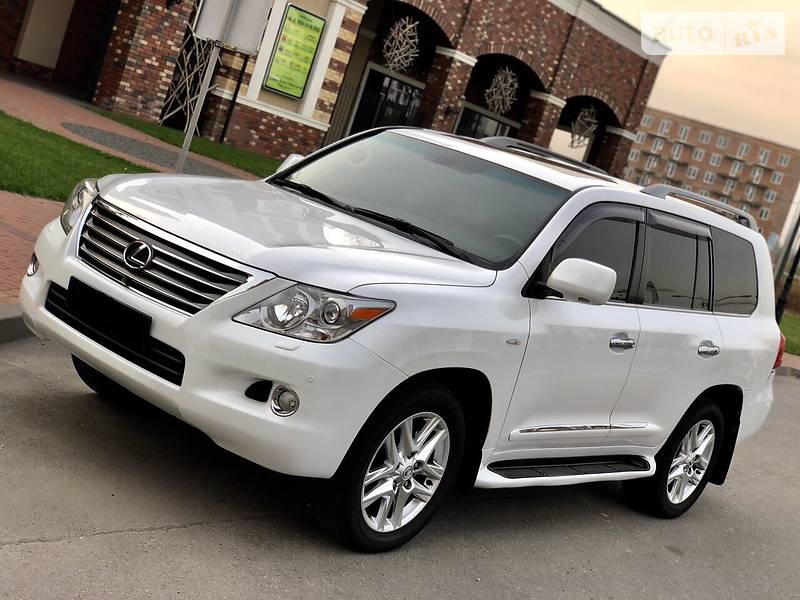 Внедорожник / Кроссовер Lexus LX 2008 в Киеве