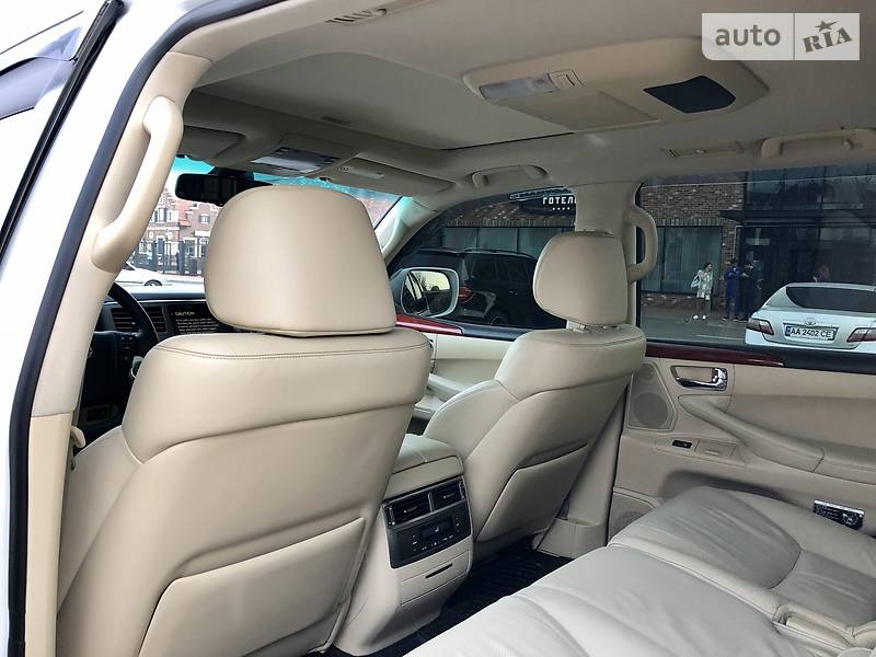 Внедорожник / Кроссовер Lexus LX 2008 в Киеве
