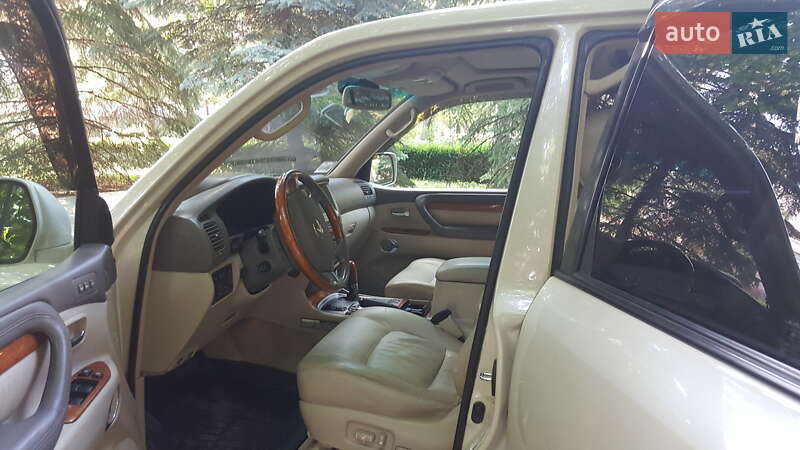 Внедорожник / Кроссовер Lexus LX 2006 в Умани