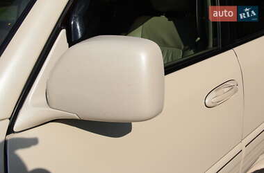 Позашляховик / Кросовер Lexus LX 2006 в 