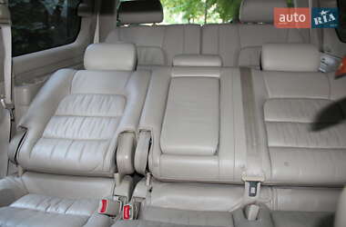 Позашляховик / Кросовер Lexus LX 2006 в 