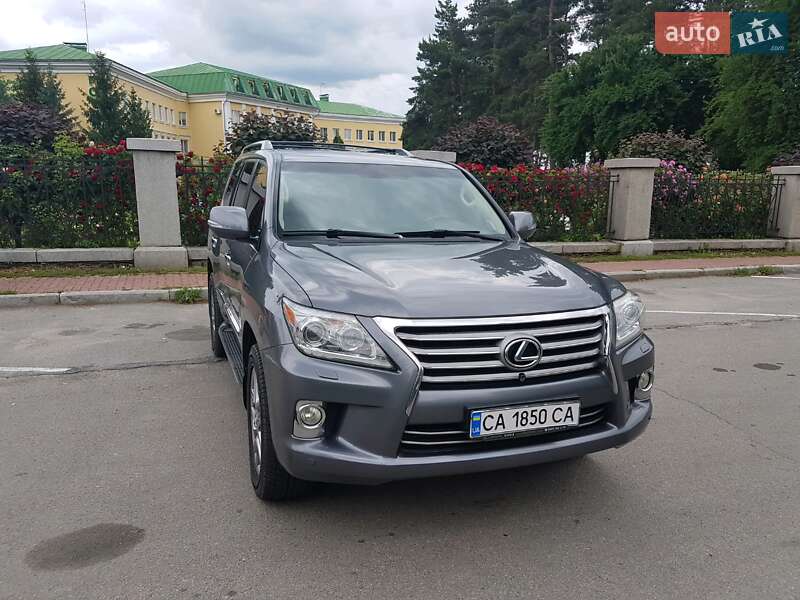 Позашляховик / Кросовер Lexus LX 2012 в Умані