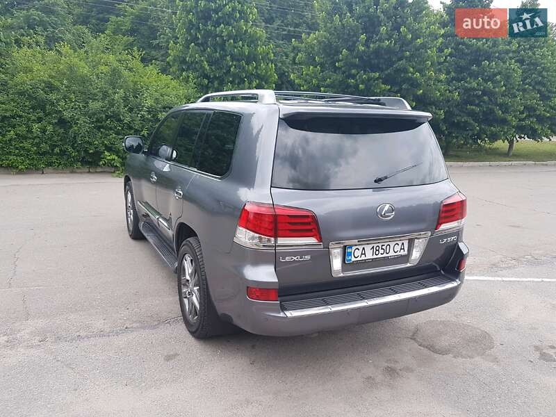 Позашляховик / Кросовер Lexus LX 2012 в Умані