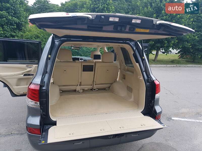 Позашляховик / Кросовер Lexus LX 2012 в Умані