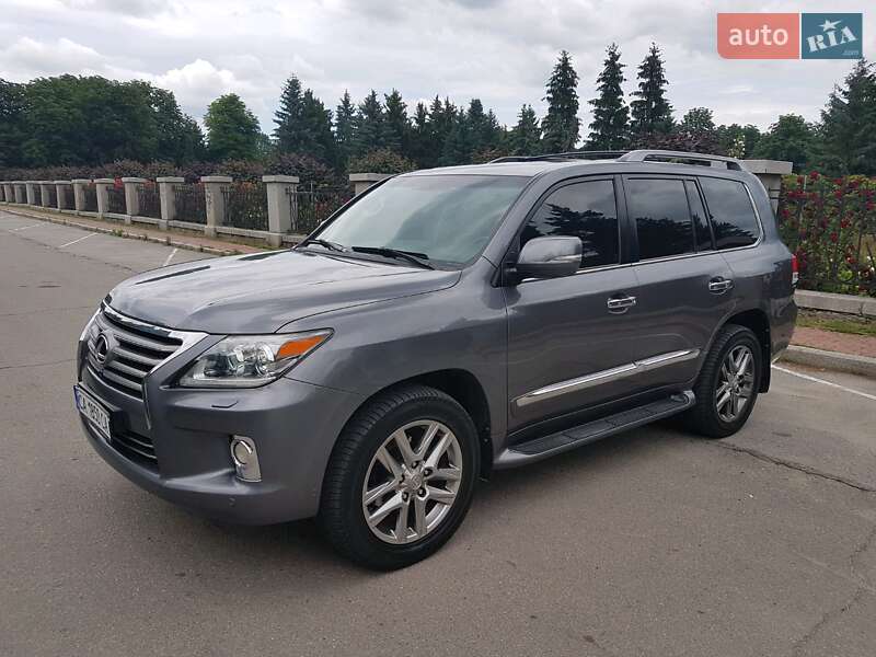 Позашляховик / Кросовер Lexus LX 2012 в Умані