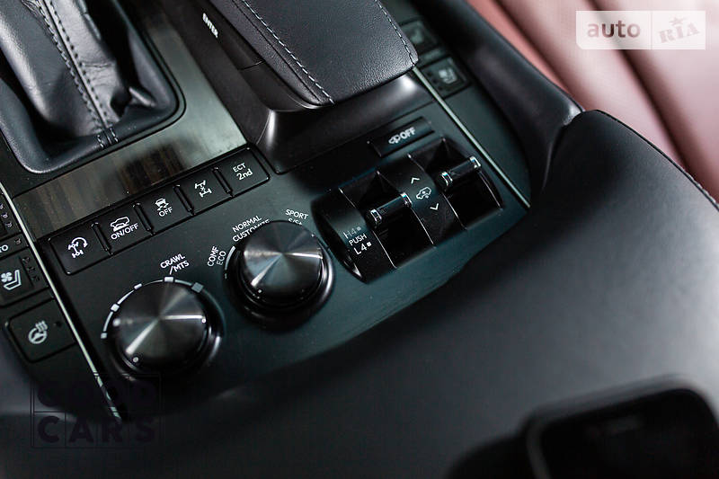 Позашляховик / Кросовер Lexus LX 2017 в Одесі