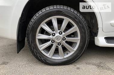 Позашляховик / Кросовер Lexus LX 2011 в 