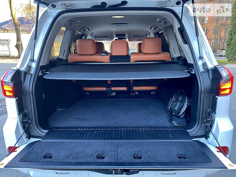 Позашляховик / Кросовер Lexus LX 2017 в Києві фото 41 Позашляховик / Кросовер Lexus LX 2017 в Києві