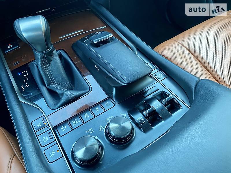 Позашляховик / Кросовер Lexus LX 2017 в Києві фото 57 Позашляховик / Кросовер Lexus LX 2017 в Києві