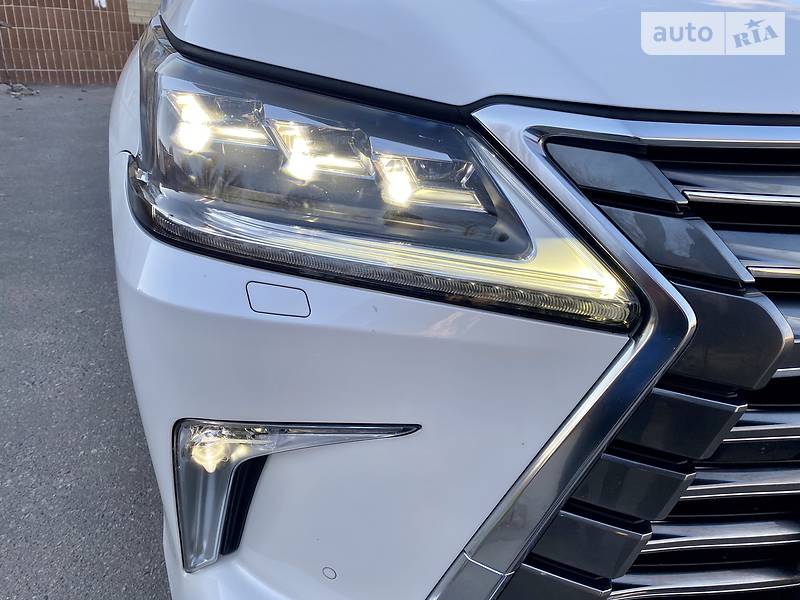 Позашляховик / Кросовер Lexus LX 2017 в Києві фото 91 Позашляховик / Кросовер Lexus LX 2017 в Києві