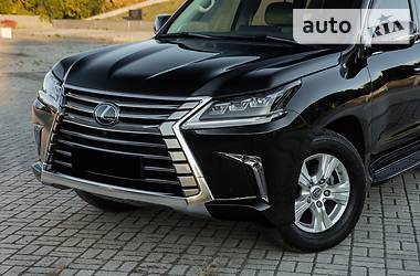 Позашляховик / Кросовер Lexus LX 2017 в 