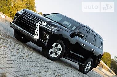 Позашляховик / Кросовер Lexus LX 2017 в 