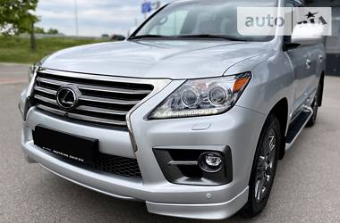 Внедорожник / Кроссовер Lexus LX 2014 в Киеве