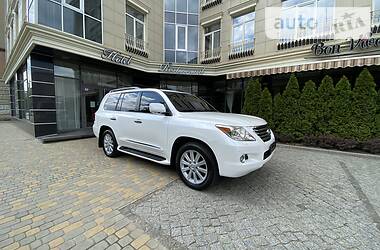 Позашляховик / Кросовер Lexus LX 2008 в 