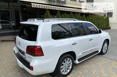 Позашляховик / Кросовер Lexus LX 2008 в 
